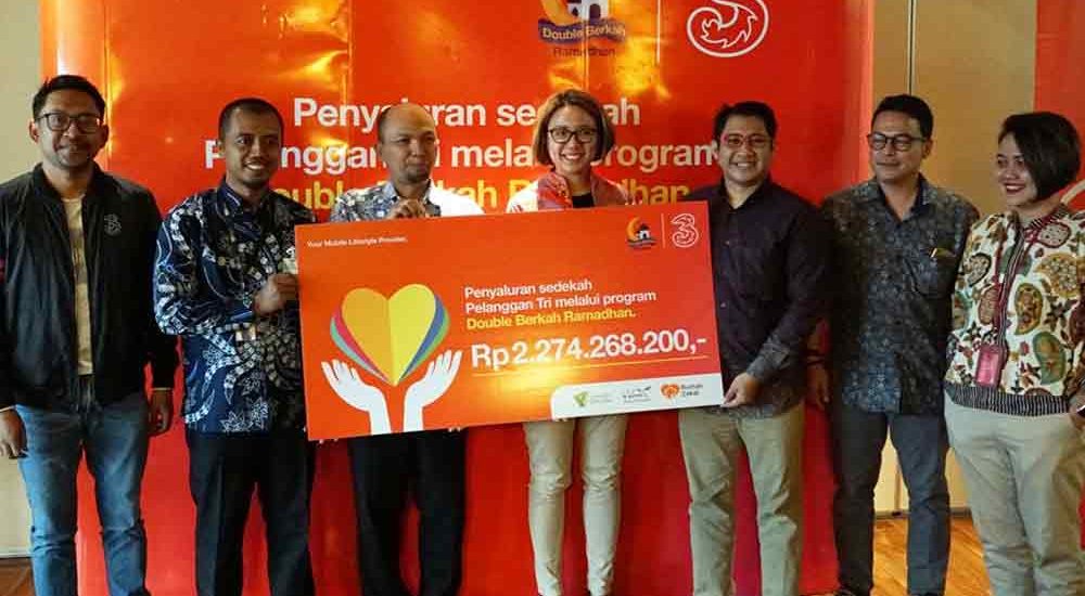 Tri Salurkan Rp 2,2 Milyar untuk Pendidikan Anak