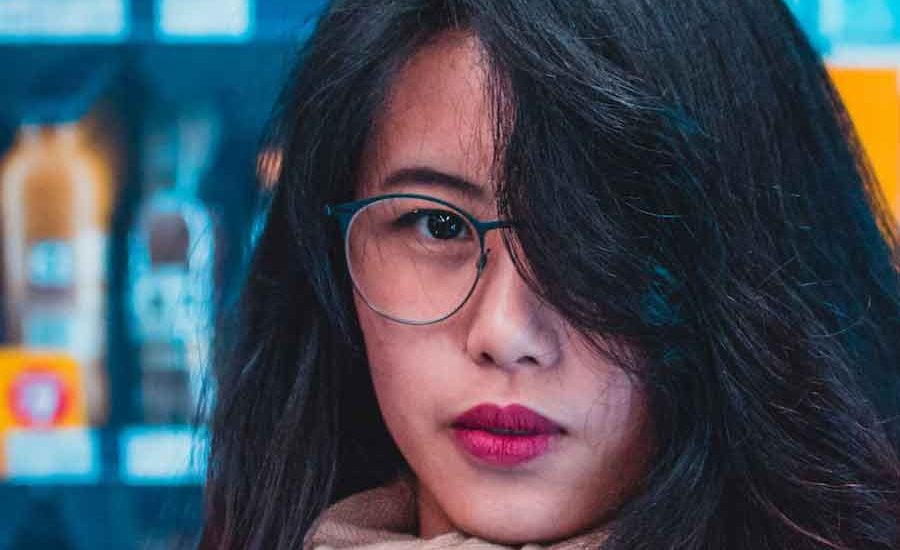 Memilih Lipstik yang Tepat untuk Perempuan Asia