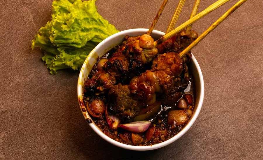 Rayakan Idul Adha dengan Aneka Olahan Bumbu Sate Nusantara Ilustrasi olahan bumbu sate nusantara (foto: Ali Burhan | unsplash)
