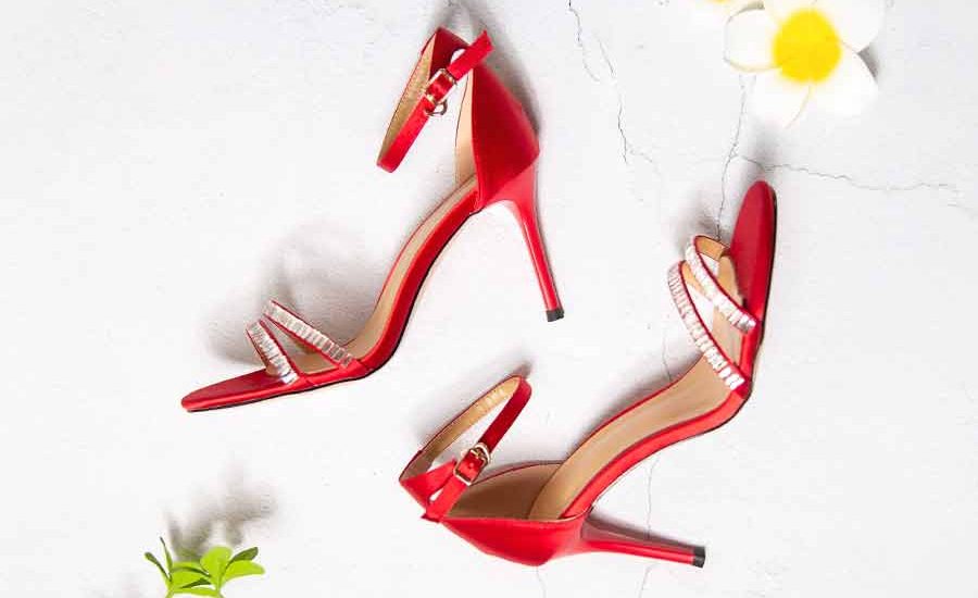 Menggunakan Sepatu High Heels Jangka Panjang, Ini Dampaknya bagi Kesehatan Ilustrasi sepatu high heels (foto: Bella Zhong | pexels)