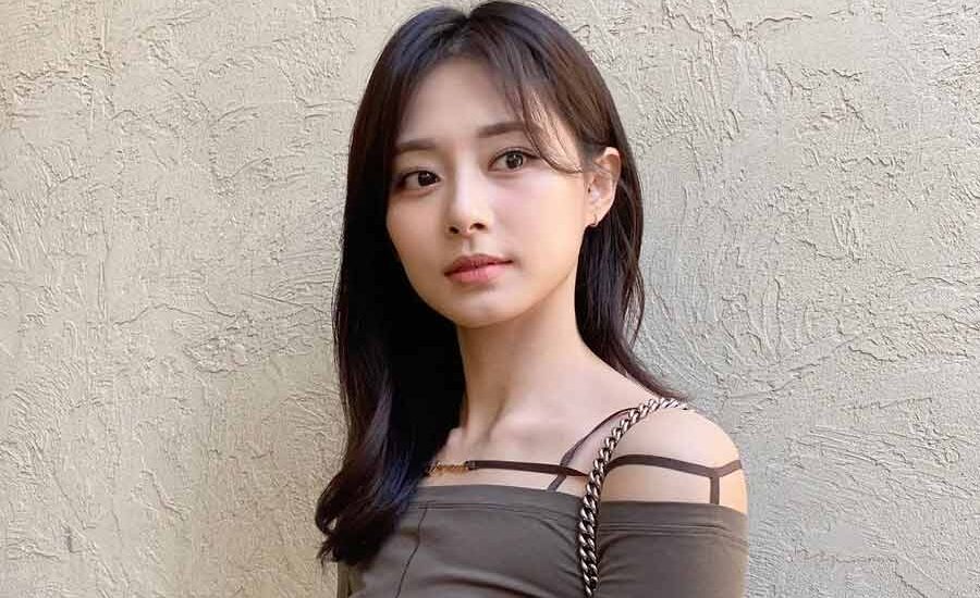 Pond’s Skin Institute Luncurkan Bright Miracle dengan Duta Global Baru Tzuyu TWICE Tzuyu TWICE (foto: instagram @thinkaboutzu)