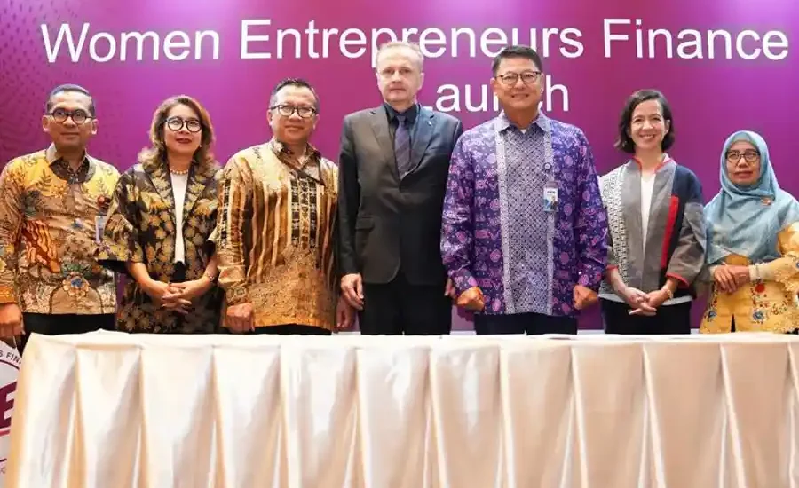 BCA Dukung Perempuan Pengusaha, Teken Komitmen Women Entrepreneurs Finance Code