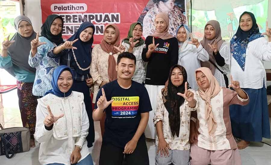 CIMB Niaga Dukung Pemberdayaan Perempuan Penenun Lombok melalui Giro Kartini Giro Kartini CIMB Niaga Dukung Pemberdayaan Wanita Penenun di Lombok Tengah