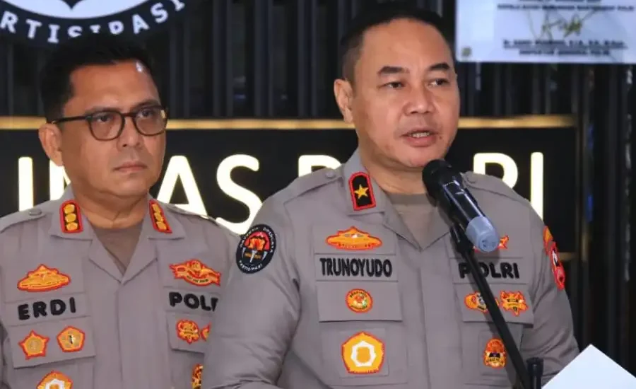 Polri Mutasi 702 Personel, Tiga Polwan Dipromosikan Jadi Kapolres di Tiga Wilayah Karo Penmas Divisi Humas Polri, Brigjen Pol. Trunoyudo Wisnu Andiko
